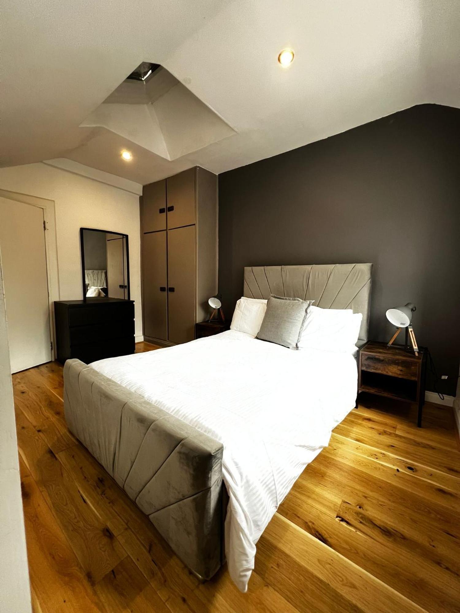 Goodge Street Apartments London Exteriör bild